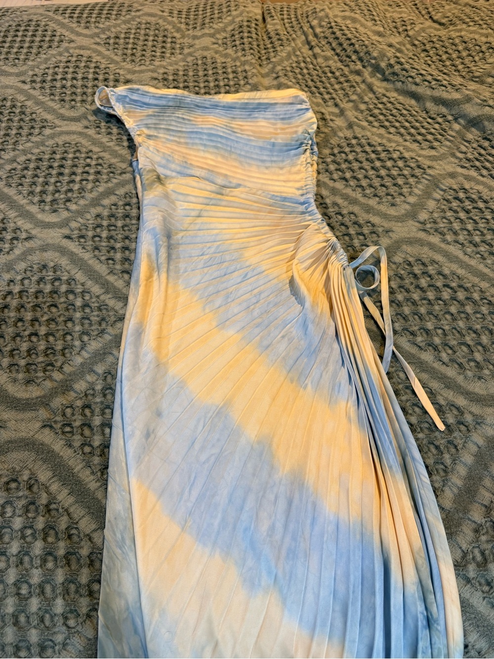 Endless Blu Strapless Pleated Maxi Dress in Blue and light orange - Picture 7 of 16